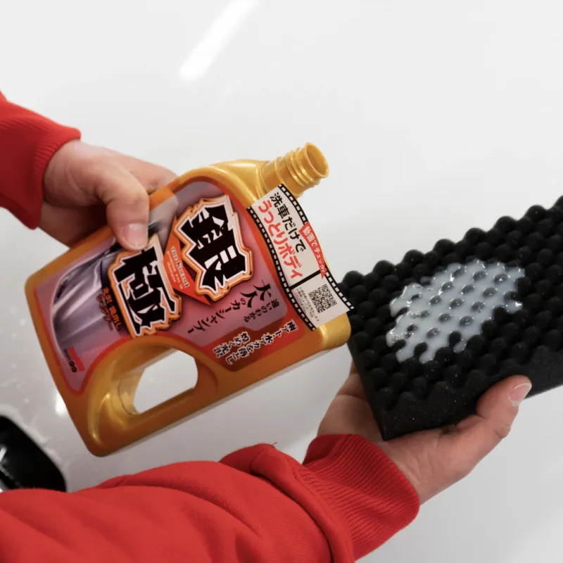 Soft99 Extreme Gloss "The Kiwami" Shampoo Light – szampon z dodatkiem wosku 750ml Soft99 Extreme Gloss "The Kiwami" Shampoo Light – szampon z dodatkiem wosku 750ml